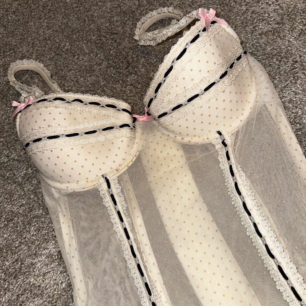 Coquette VS Corset